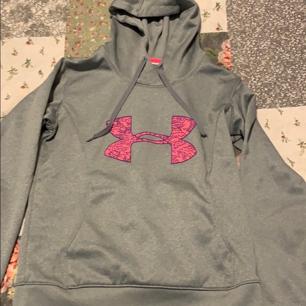 Under Armour sweatshirt